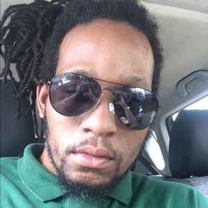 Meet your Posher, Todd